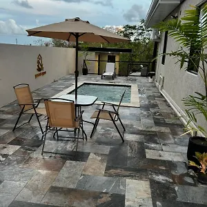 Robyn's Nest Guest house